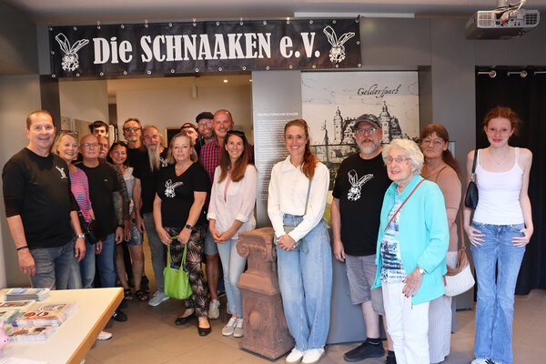 Bild vergr&ouml;&szlig;ern: Ausstellungseröffnung Schnaaken