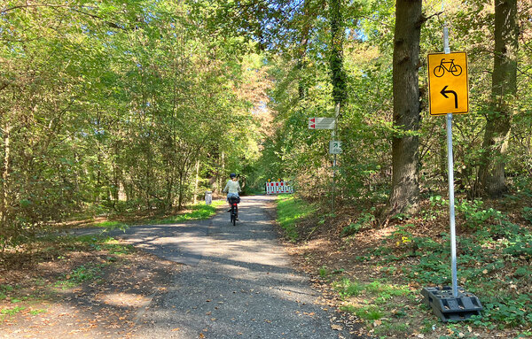 Sperrung Radweg B40